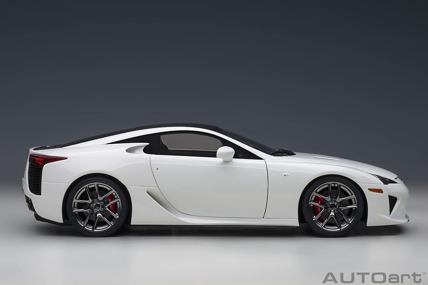 Autoart 1/18 Lexus LFA Whitest White Black Carbon Finished Model- Japan Figure Store - #1 Bring To You The Best Japanese Goods
