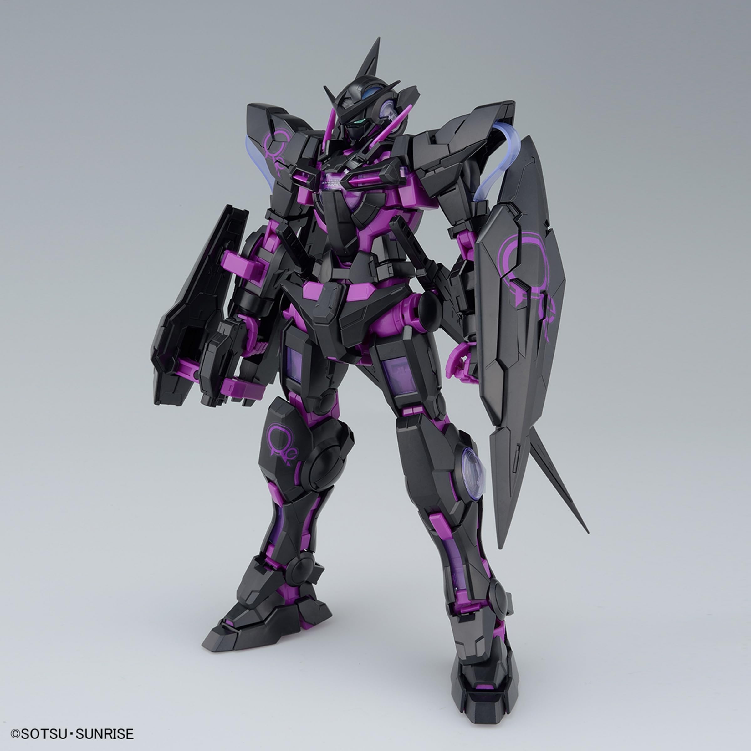 Bandai MG 1/100 Gundam Exia Neon Purple Mobile Suit Gundam 00 Exclusive