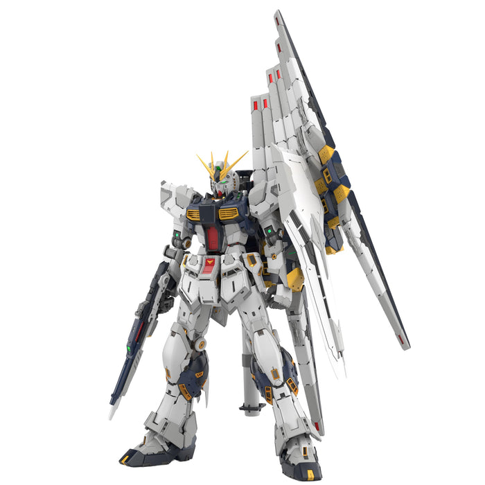 Modèle Bandai Spirits Nu Gundam à l'échelle 1/60 - Gundam PG Unleashed pré-coloré
