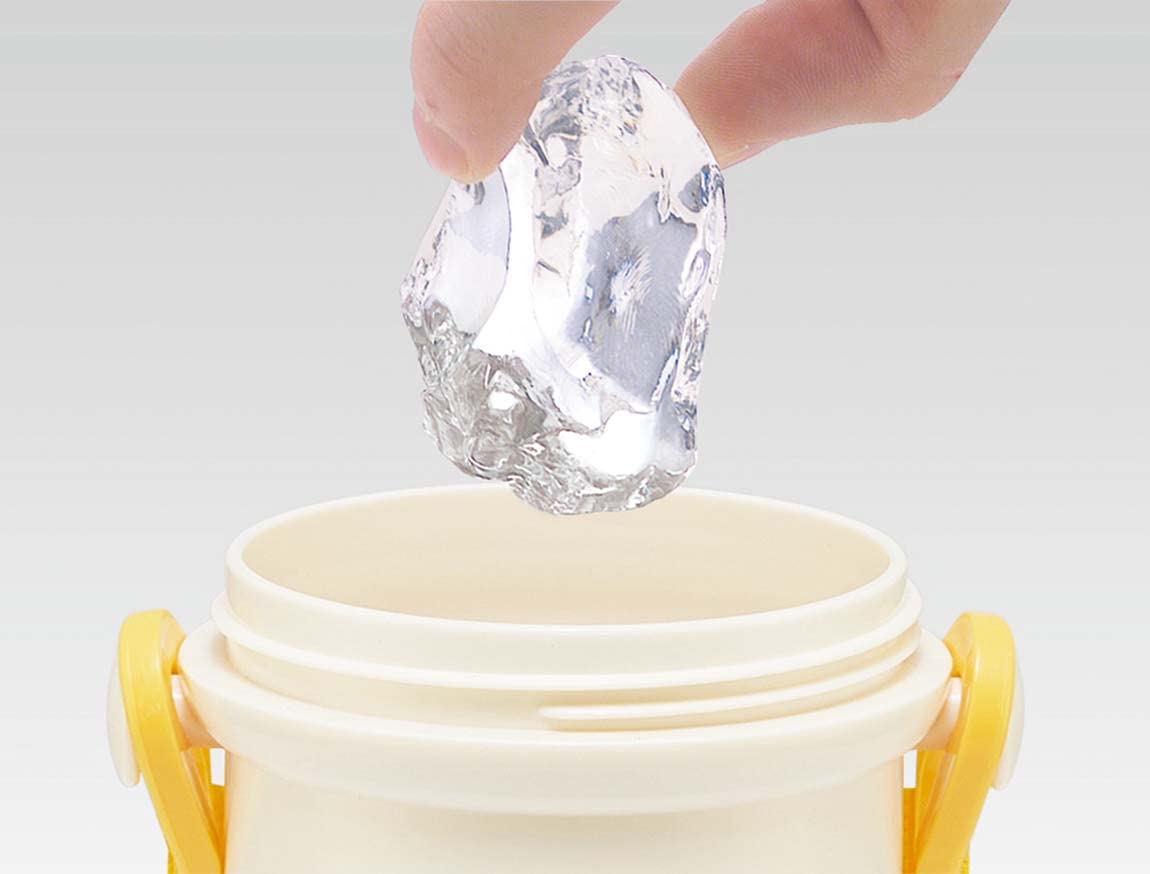 Skater 480ml Children's Water Bottle Antibacterial The Very Hungry Caterpillar Made in Japan- Japan Figure Store - #1 Bring To You The Best Japanese Goods