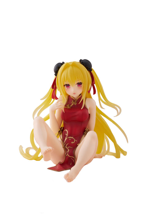 Figurine de bureau Taito Love Darkness, version robe chinoise Golden Darkness
