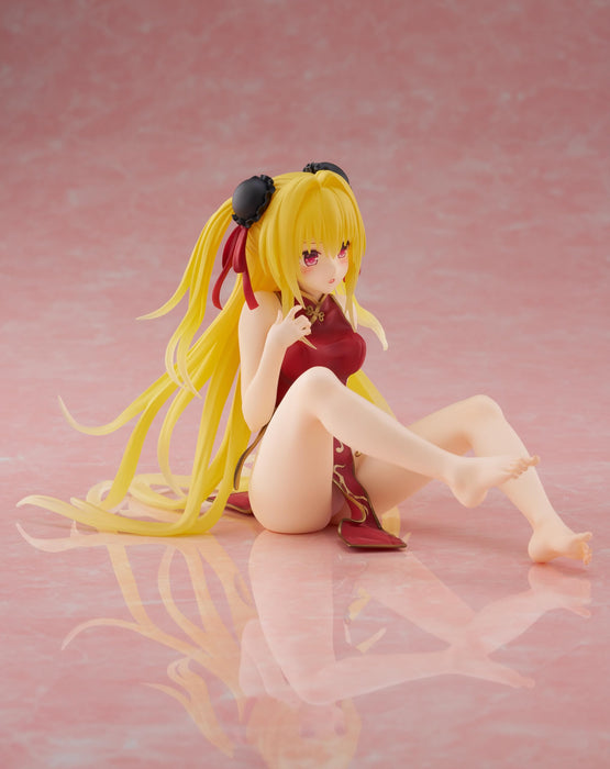 Figurine de bureau Taito Love Darkness, version robe chinoise Golden Darkness