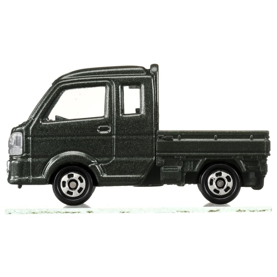 Takara Tomy Suzuki Super Carry Model No. 50 Diecast Toy Truck