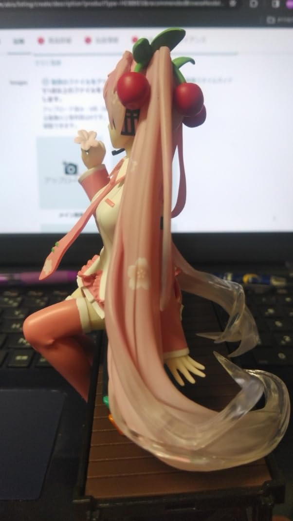 Furyu Vocaloid Hatsune Miku Noodle Stopper Figure Sakura Miku 2024 Version- Japan Figure Store - #1 Bring To You The Best Japanese Goods