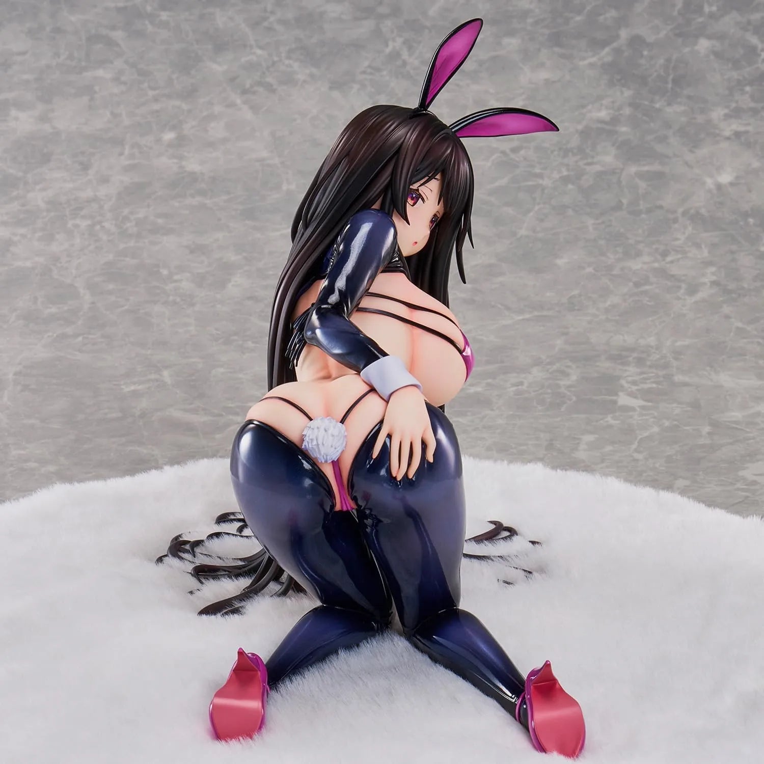 Union Creative Hirari Illustration Inverted Bunny PVC ABS Figure