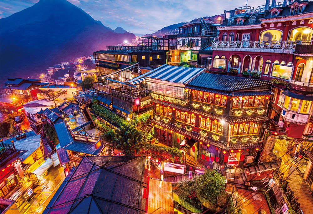 Beverly Jigsaw Puzzle 83-086 Glow In The Dark Evening Jiufen (300 Pieces) Scene Puzzle- Japan Figure Store - #1 Bring To You The Best Japanese Goods
