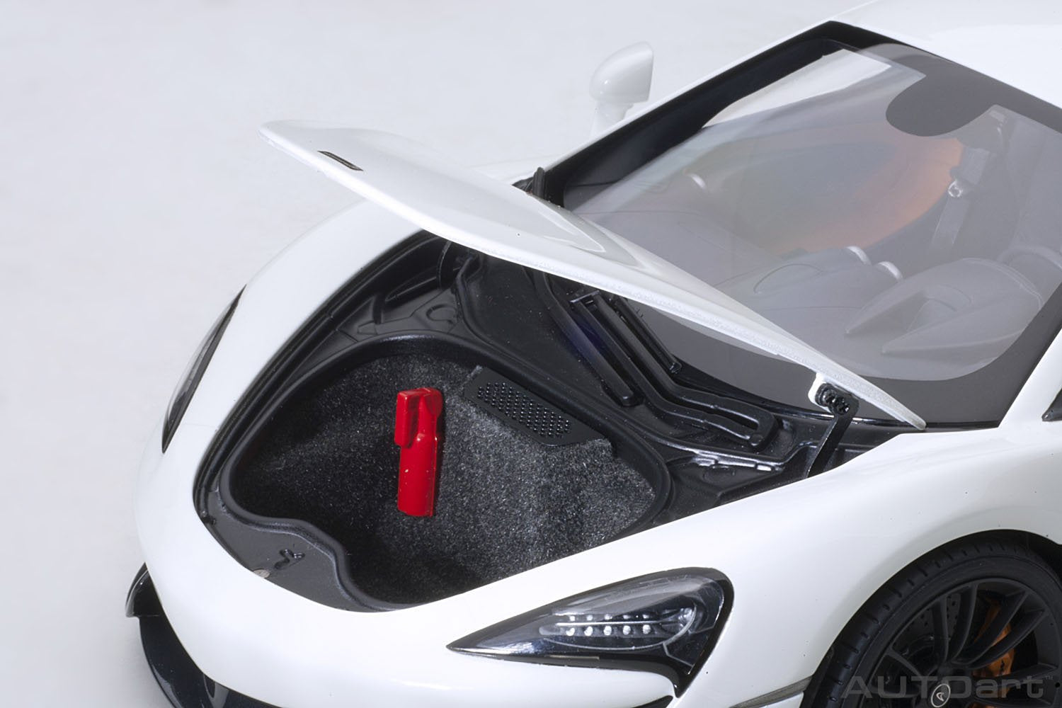 Autoart 1/18 McLaren 570S White- Japan Figure Store - #1 Bring To You The Best Japanese Goods