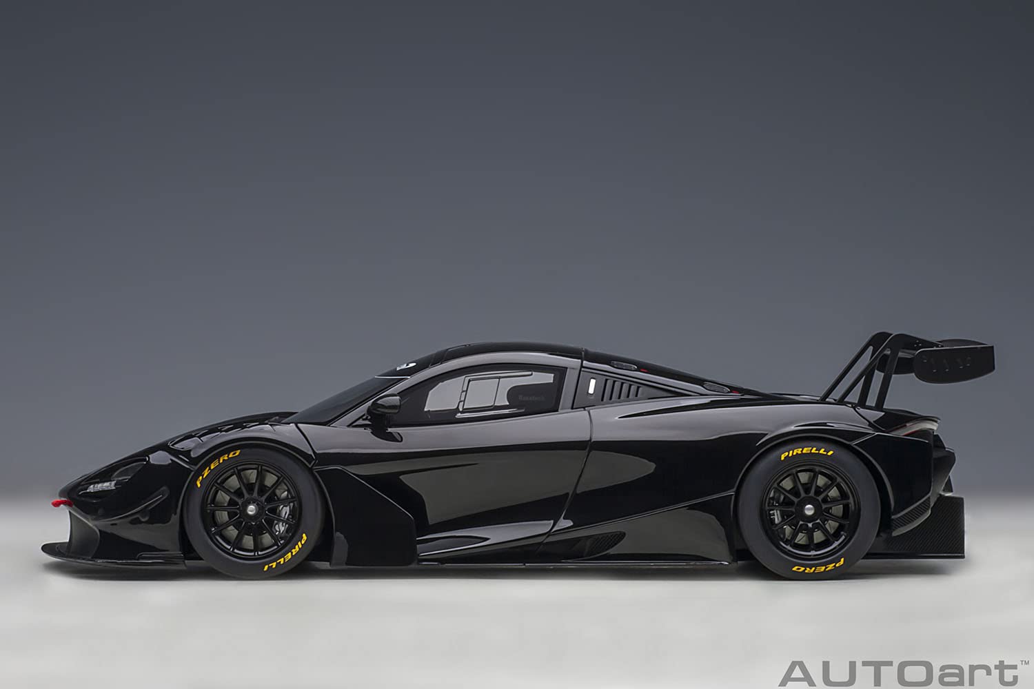 Autoart 1/18 McLaren 720S GT3 81941 Black- Japan Figure Store - #1 Bring To You The Best Japanese Goods