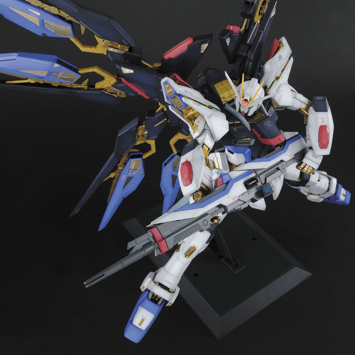 Bandai Spirits Strike Freedom Gundam Model 1/60 Scale Gundam Seed Destiny PG- Japan Figure Store - #1 Bring To You The Best Japanese Goods