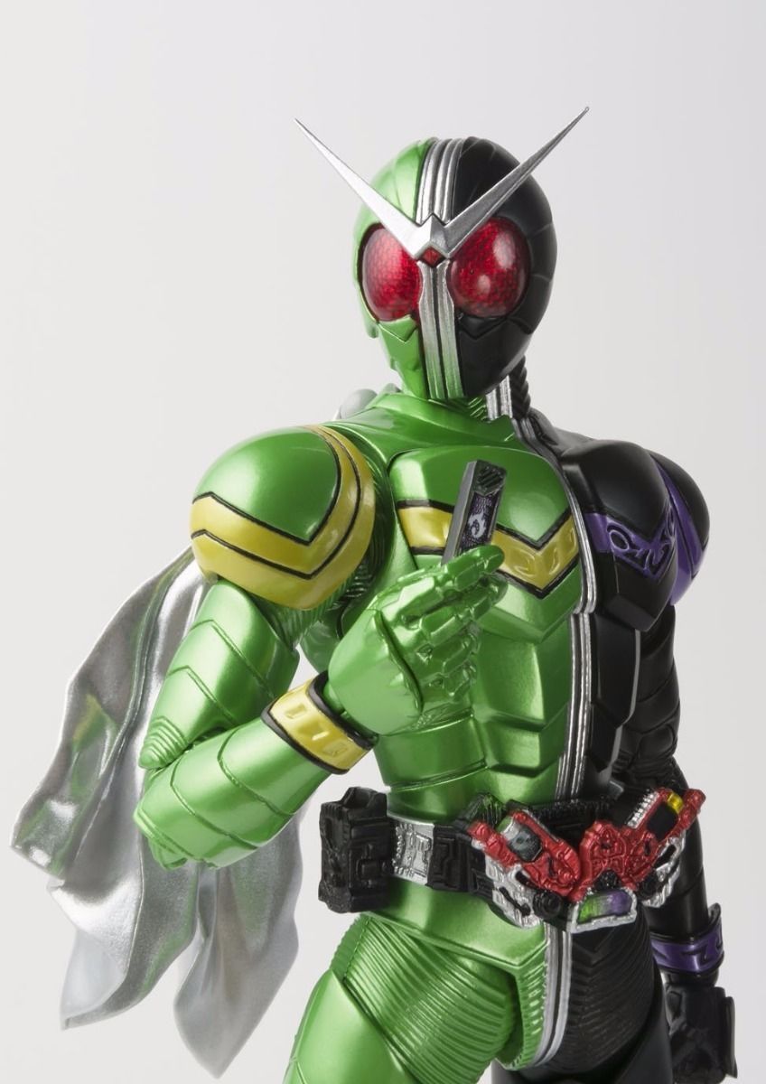 S.h.figuarts Masked Kamen Rider W Cyclone Joker Renewal Ver Bandai- Japan Figure Store - #1 Bring To You The Best Japanese Goods