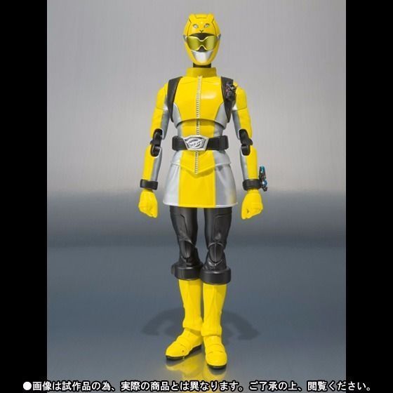 S.h.figuarts Tokumei Sentai Go Busters Yellow Buster & Usada Lettuce Bandai- Japan Figure Store - #1 Bring To You The Best Japanese Goods