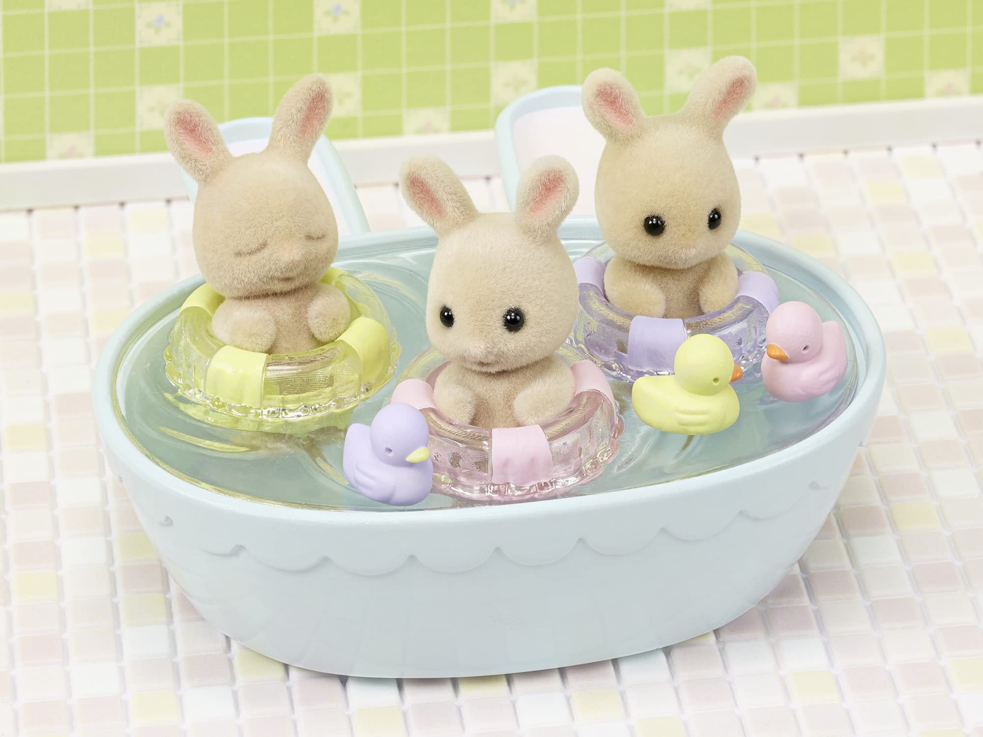 Epoch Sylvanian Families Doll & Furniture Bath Set Milk Rabbit Mitsugo-Chan Age 3 and Up- Japan Figure Store - #1 Bring To You The Best Japanese Goods