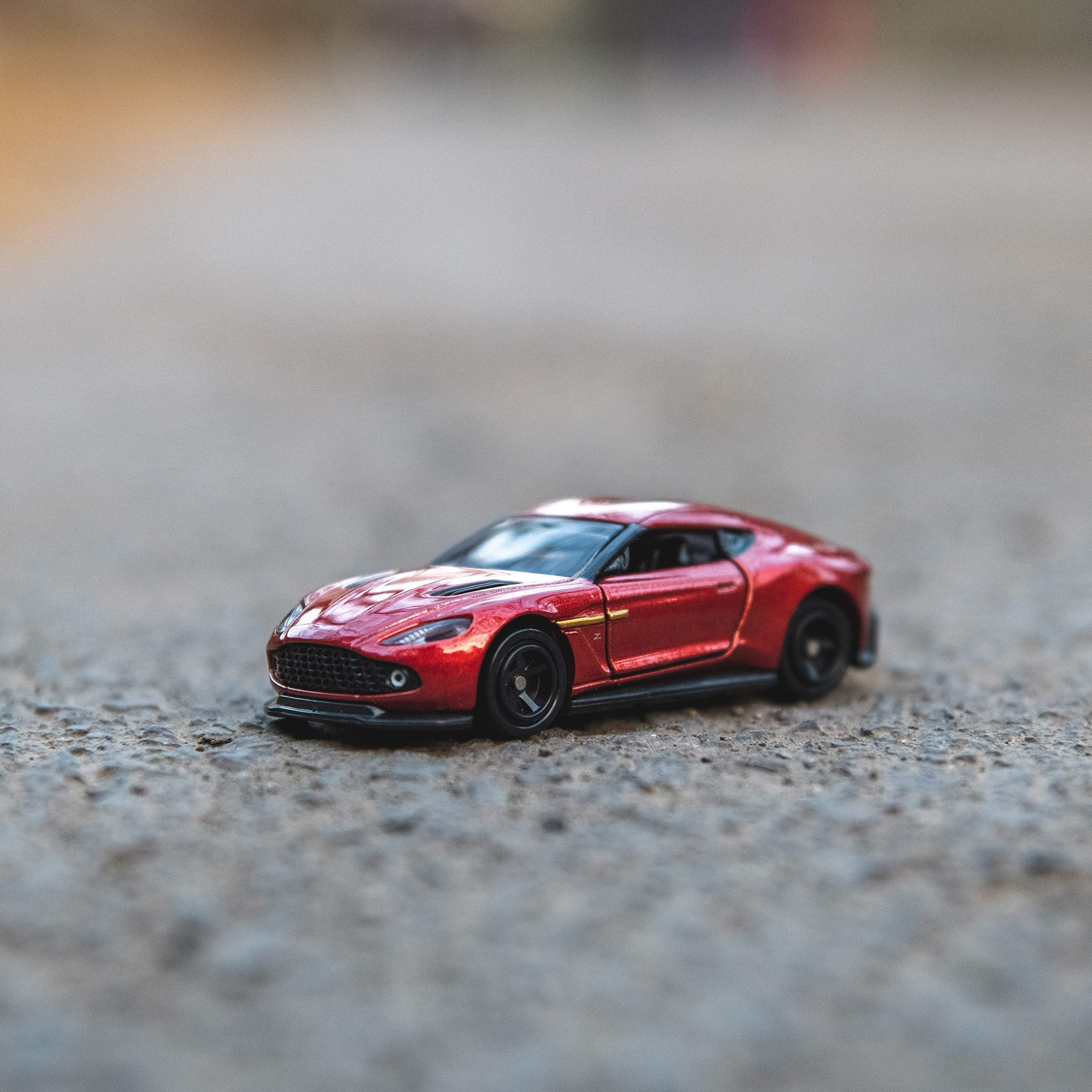 TAKARA TOMY Tomica 10 Aston Martin Vanquish Zagato 798378- Japan Figure Store - #1 Bring To You The Best Japanese Goods