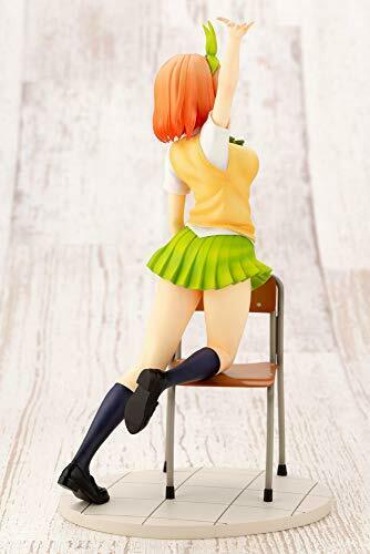 The Quintessential Quintuplets Yotsuba Nakano 1/8 Scale Figure- Japan Figure Store - #1 Bring To You The Best Japanese Goods