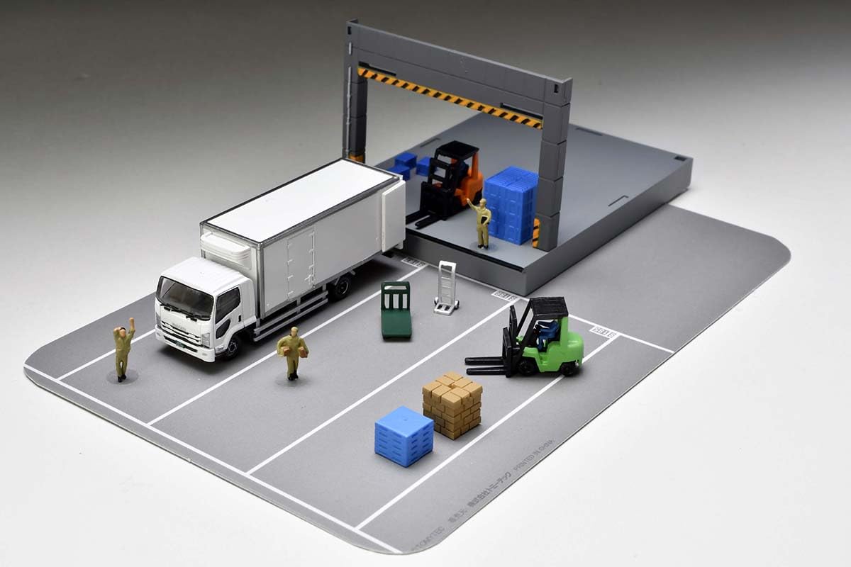 Tomytec Torakore Logistics Truck Set A Diorama Supplies- Japan Figure Store - #1 Bring To You The Best Japanese Goods