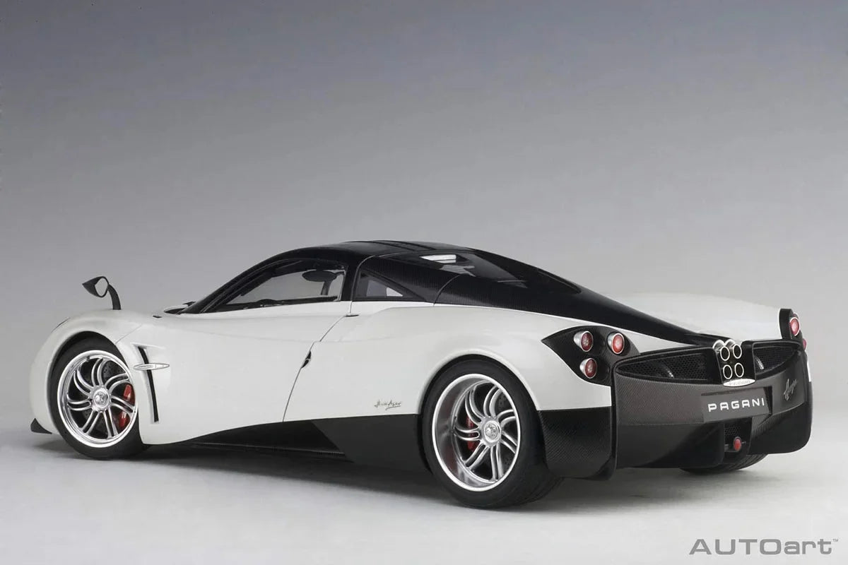 Autoart 1/12 Huayra White- Japan Figure Store - #1 Bring To You The Best Japanese Goods