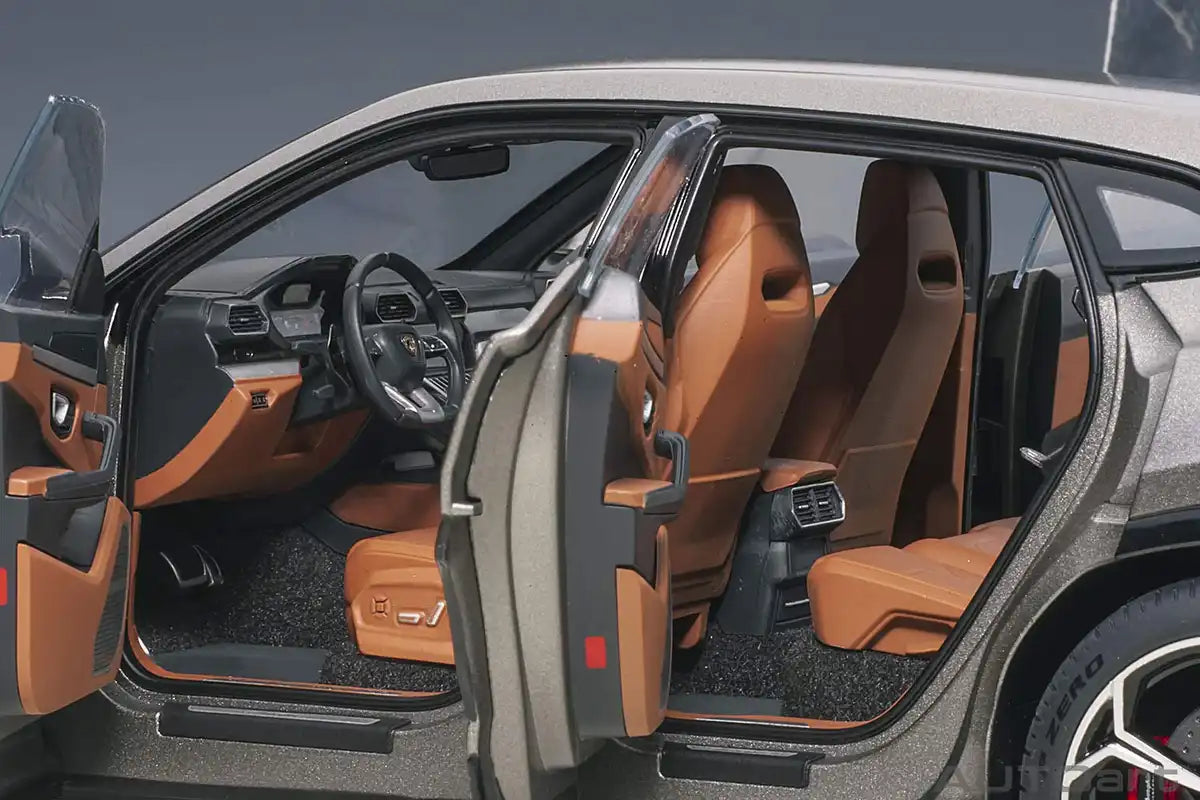 Autoart 1/18 Lamborghini Urus 79164 Gray- Japan Figure Store - #1 Bring To You The Best Japanese Goods