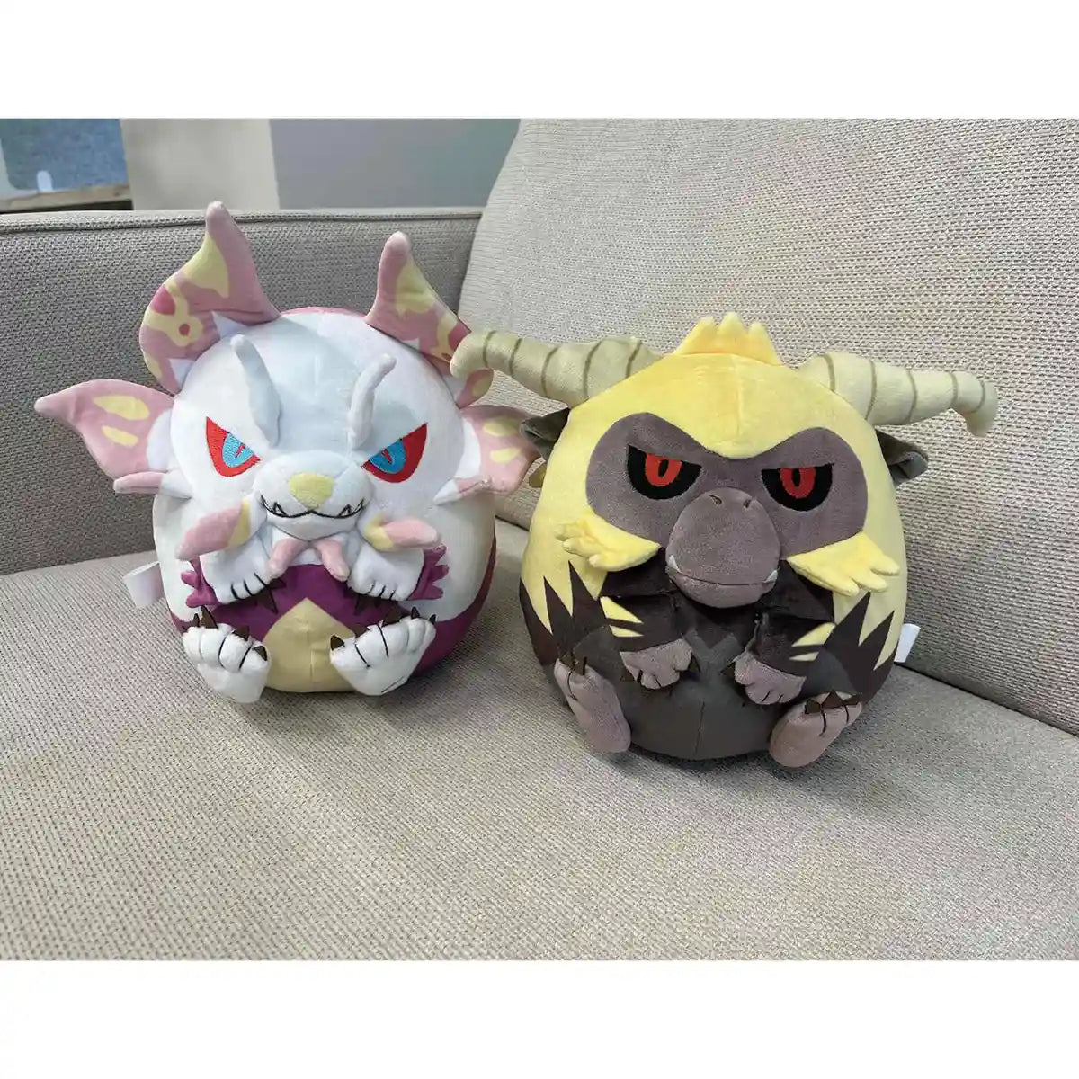 Capcom Monster Hunter Tamamitsune Stuffed Toy Japan - 200 X 190 X 220Mm Polyester- Japan Figure Store - #1 Bring To You The Best Japanese Goods