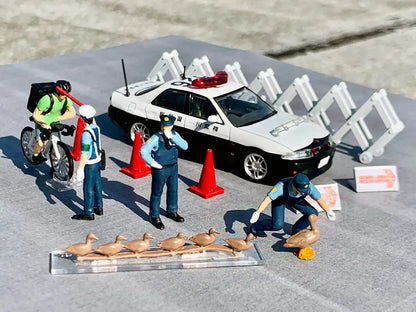 Tomytec Geocolle 64 1/64 Die-Cast Mini Car Police Dolls Accessories Painted ABS/PVC Partially Assembled Set 321590- Japan Figure Store - #1 Bring To You The Best Japanese Goods