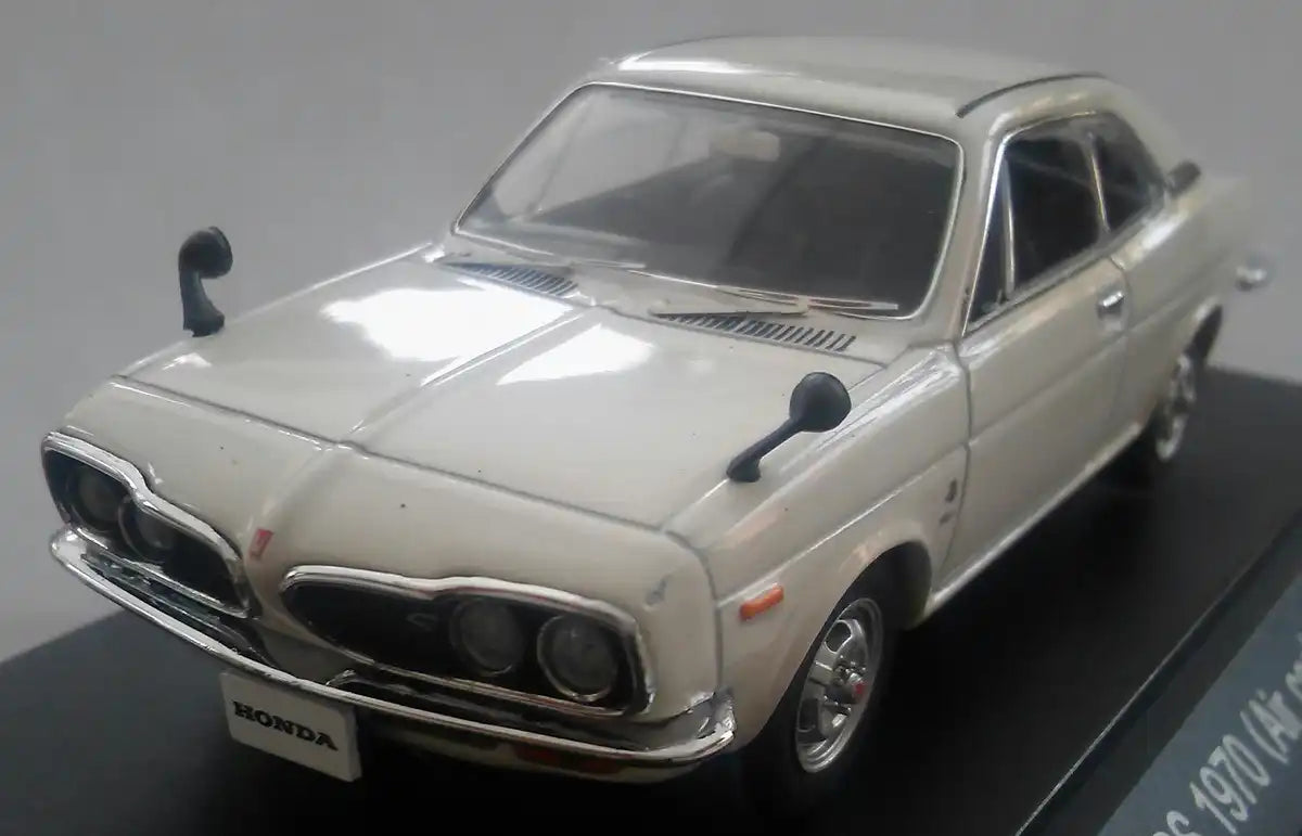 Ebro 1/43 Honda Coupe 9 1970 White Finished Product- Japan Figure Store - #1 Bring To You The Best Japanese Goods