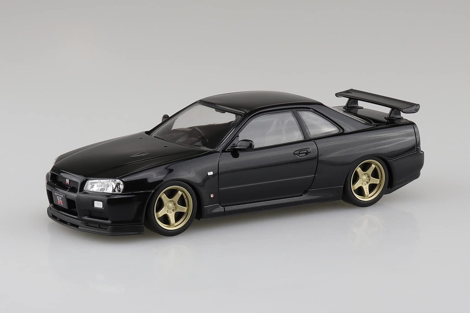 Aoshima 1/32 Nissan R34 Skyline GT-R Black Pearl Kit- Japan Figure Store - #1 Bring To You The Best Japanese Goods