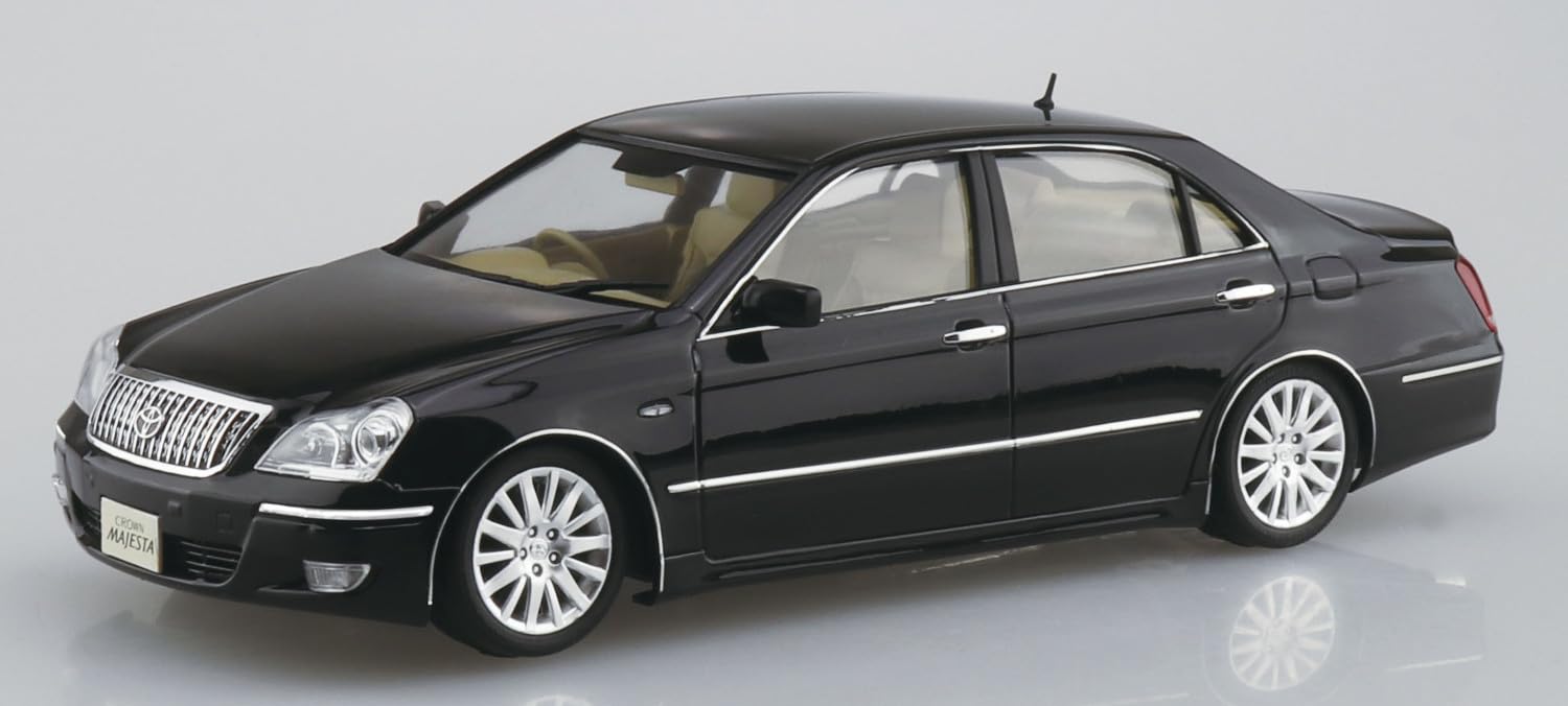 Aoshima 1/24 Toyota Crown Majesta 2006 Model- Japan Figure Store - #1 Bring To You The Best Japanese Goods