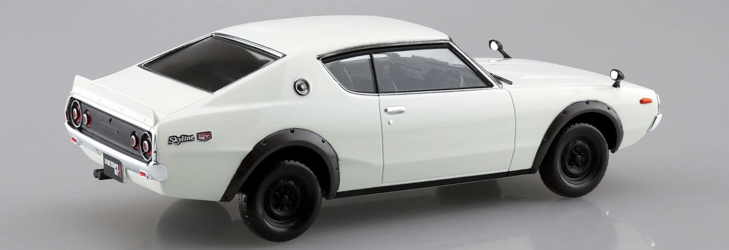 Aoshima Nissan Skyline GT-R 1/32 Model Kit White- Japan Figure Store - #1 Bring To You The Best Japanese Goods