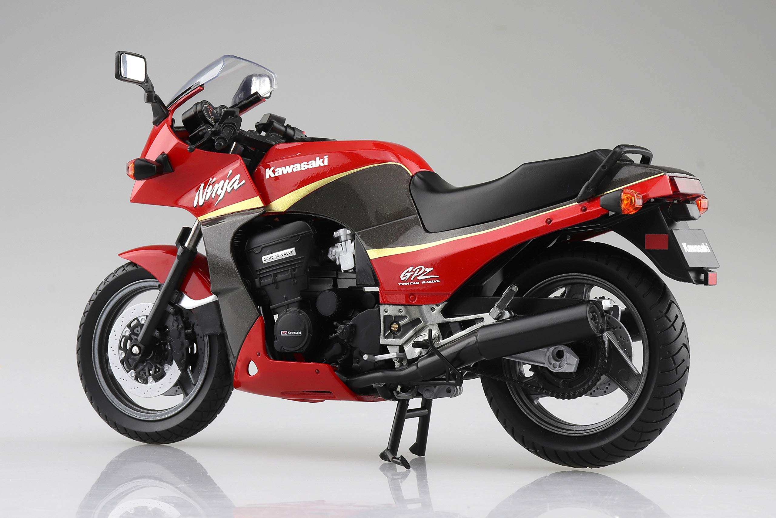 Aoshima 1/12 Kawasaki Gpz900R Red/Gray Model- Japan Figure Store - #1 Bring To You The Best Japanese Goods