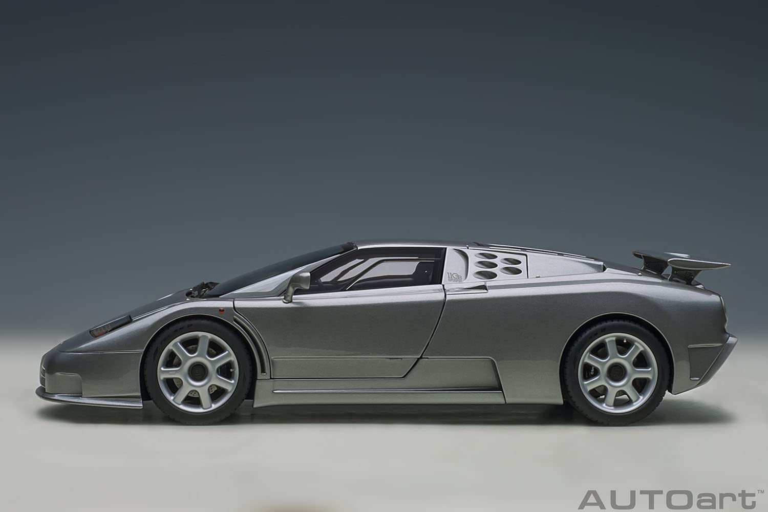 Autoart Bugatti EB110 SS Silver Metallic 1/18 Scale Model 70916- Japan Figure Store - #1 Bring To You The Best Japanese Goods