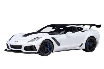 Autoart 1/18 Chevrolet Corvette C7 ZR1 Diecast Model in White- Japan Figure Store - #1 Bring To You The Best Japanese Goods