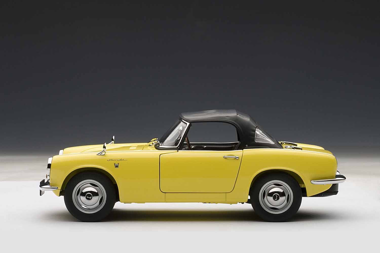 Autoart 1/18 Honda S800 Yellow Diecast Model Car- Japan Figure Store - #1 Bring To You The Best Japanese Goods