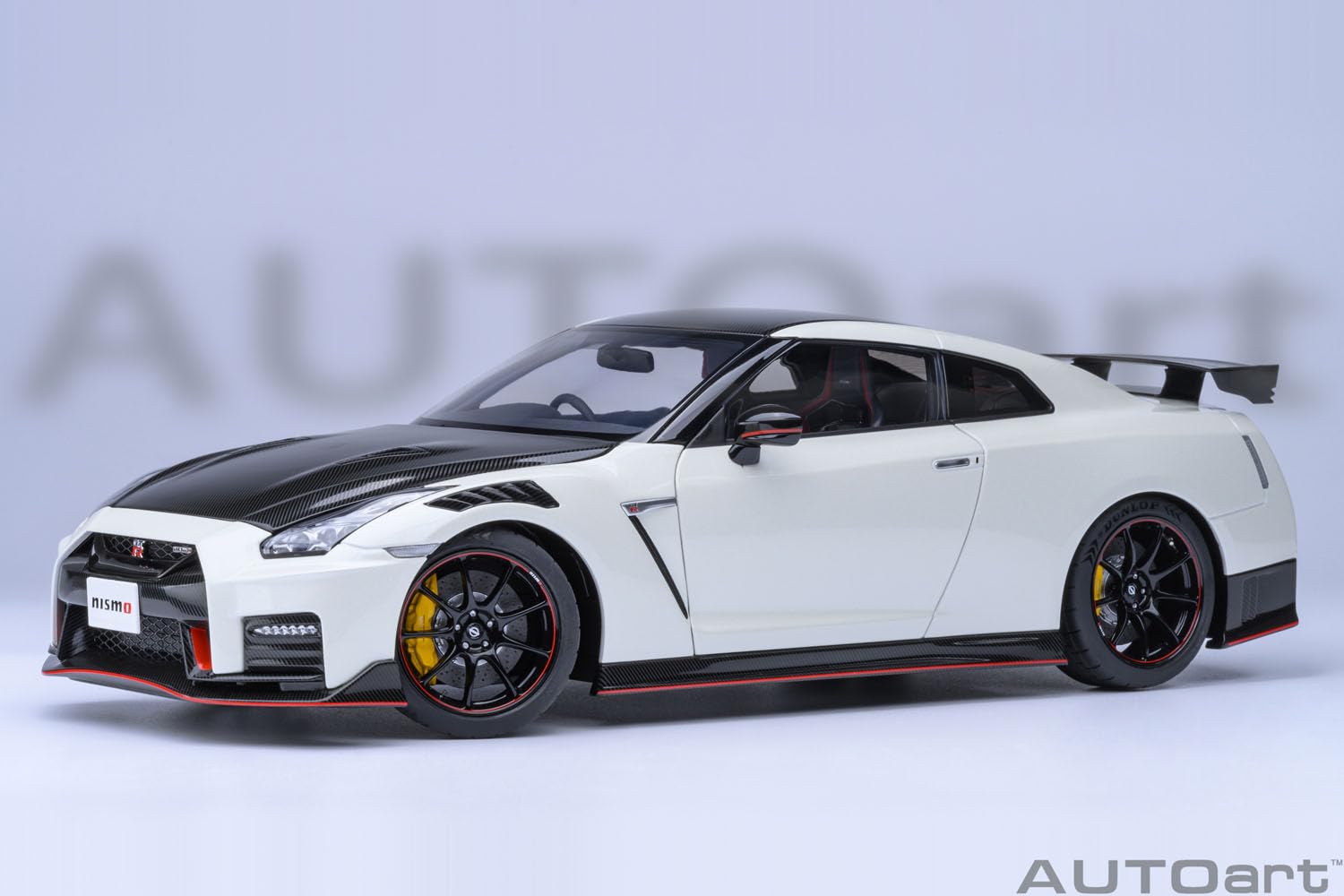 Autoart 1:18 Scale Nissan GT-R R35 Nismo Special Edition Pearl White Model