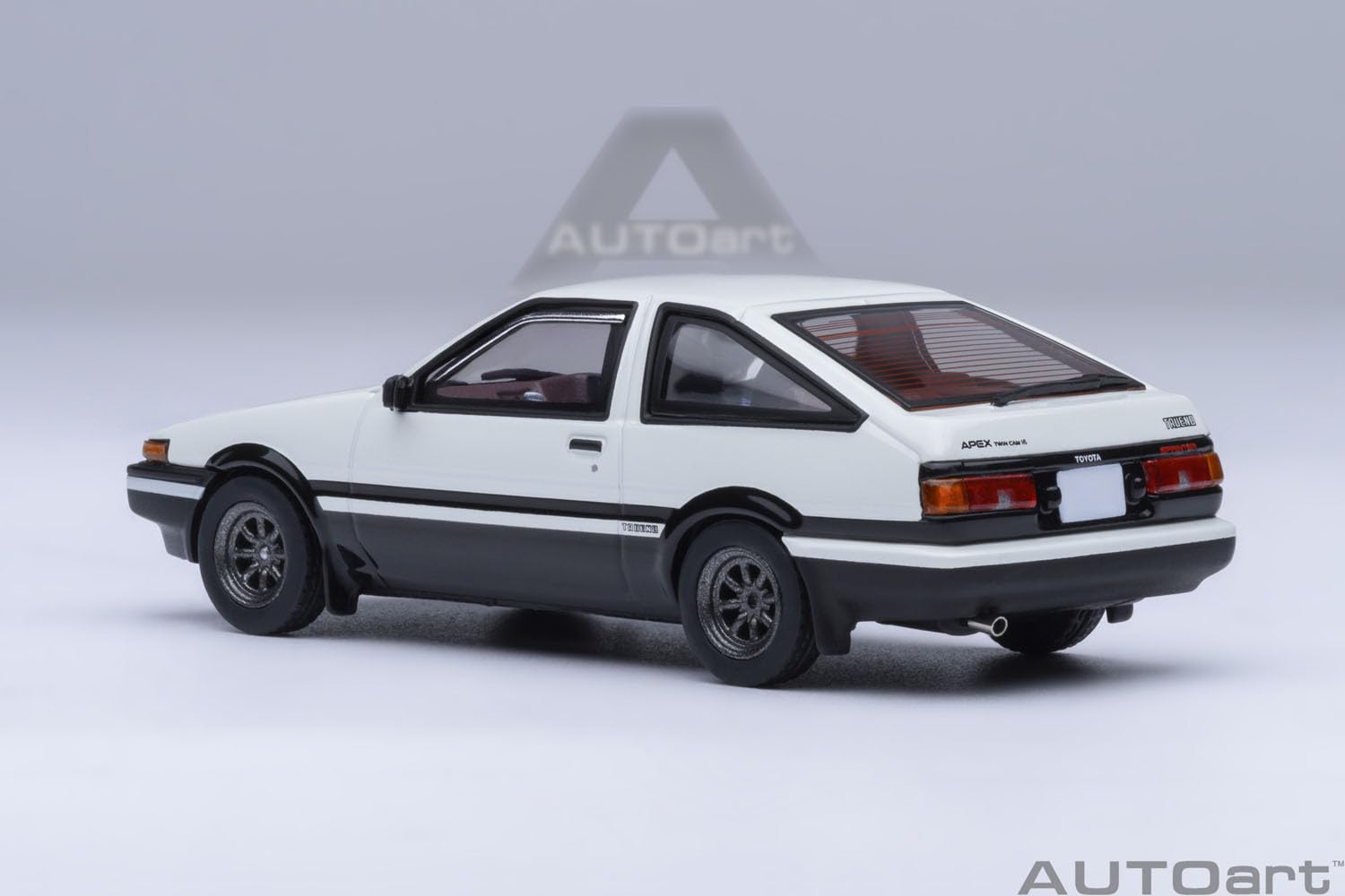 Autoart 1/64 Toyota Sprinter Trueno AE86 Initial D with Tofu Parts 20031