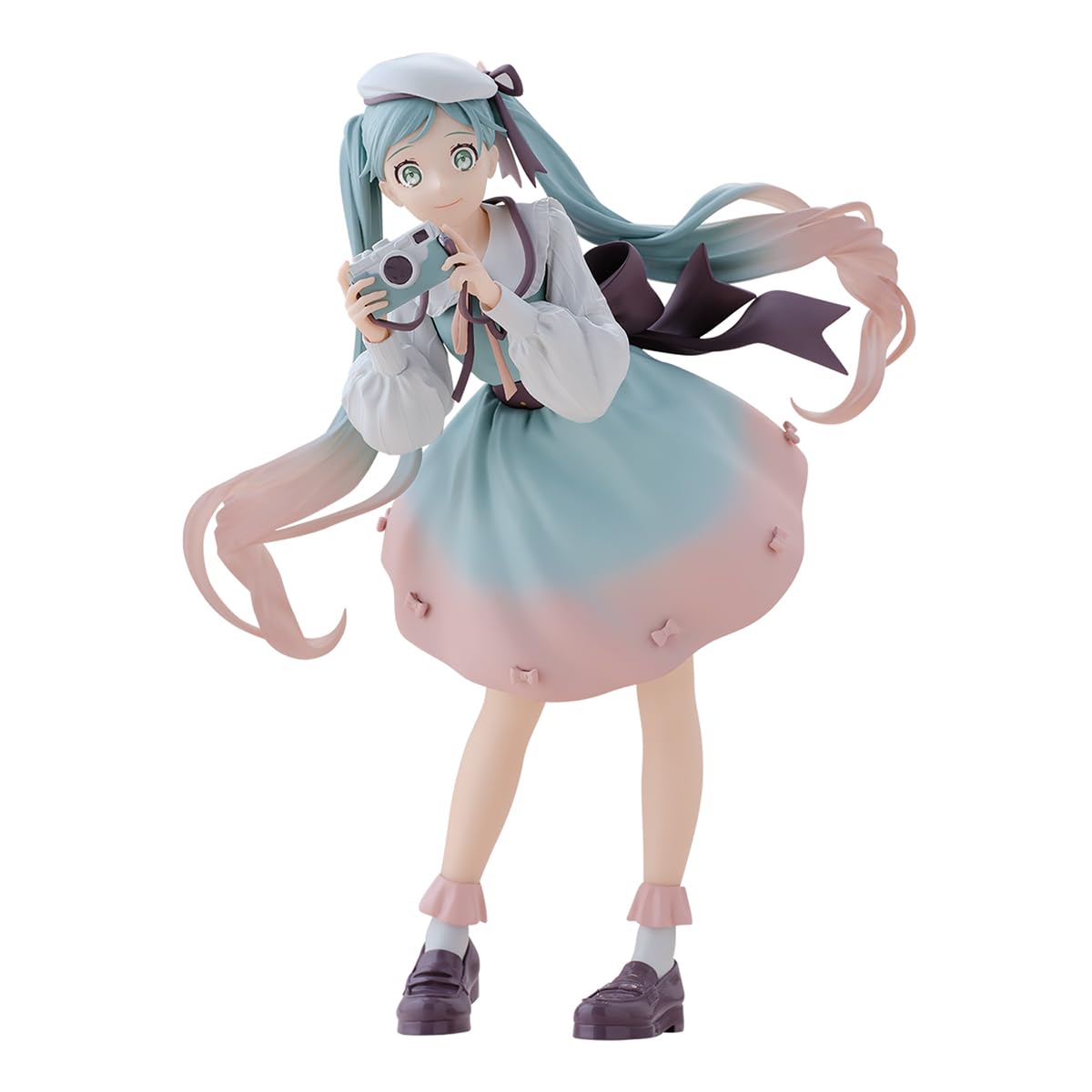 Banpresto Vocaloid Hatsune Miku Holiday Memories Camera Edition Figure