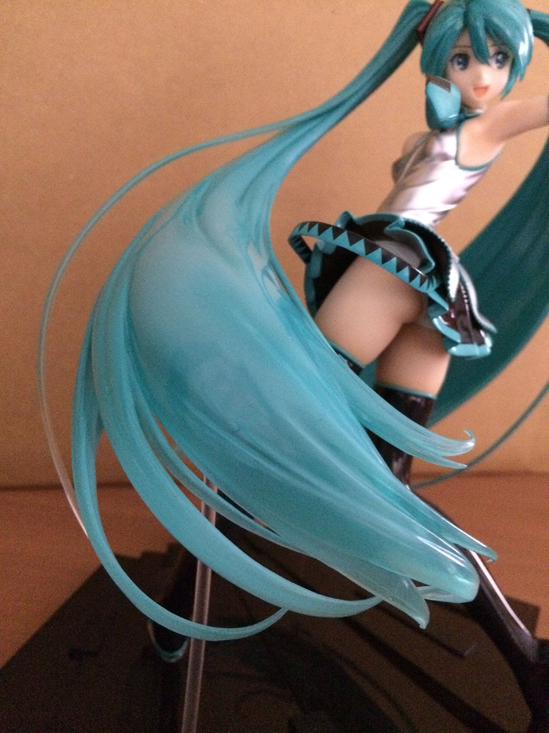 Max Factory Hatsune Miku Tony Ver 1/7 Scale PVC Painted Figure- Japan Figure Store - #1 Bring To You The Best Japanese Goods
