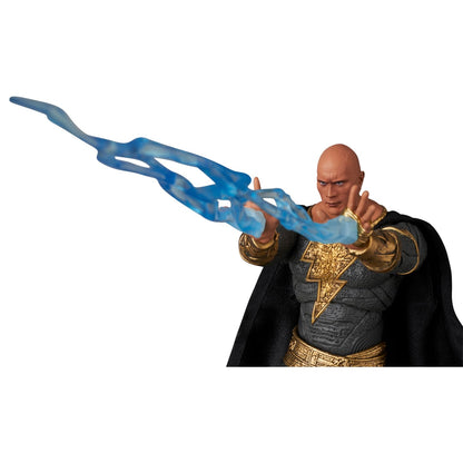 Figurine articulée Medicom Toy Mafex n° 286 Black Adam en costume doré, 165 mm de haut.