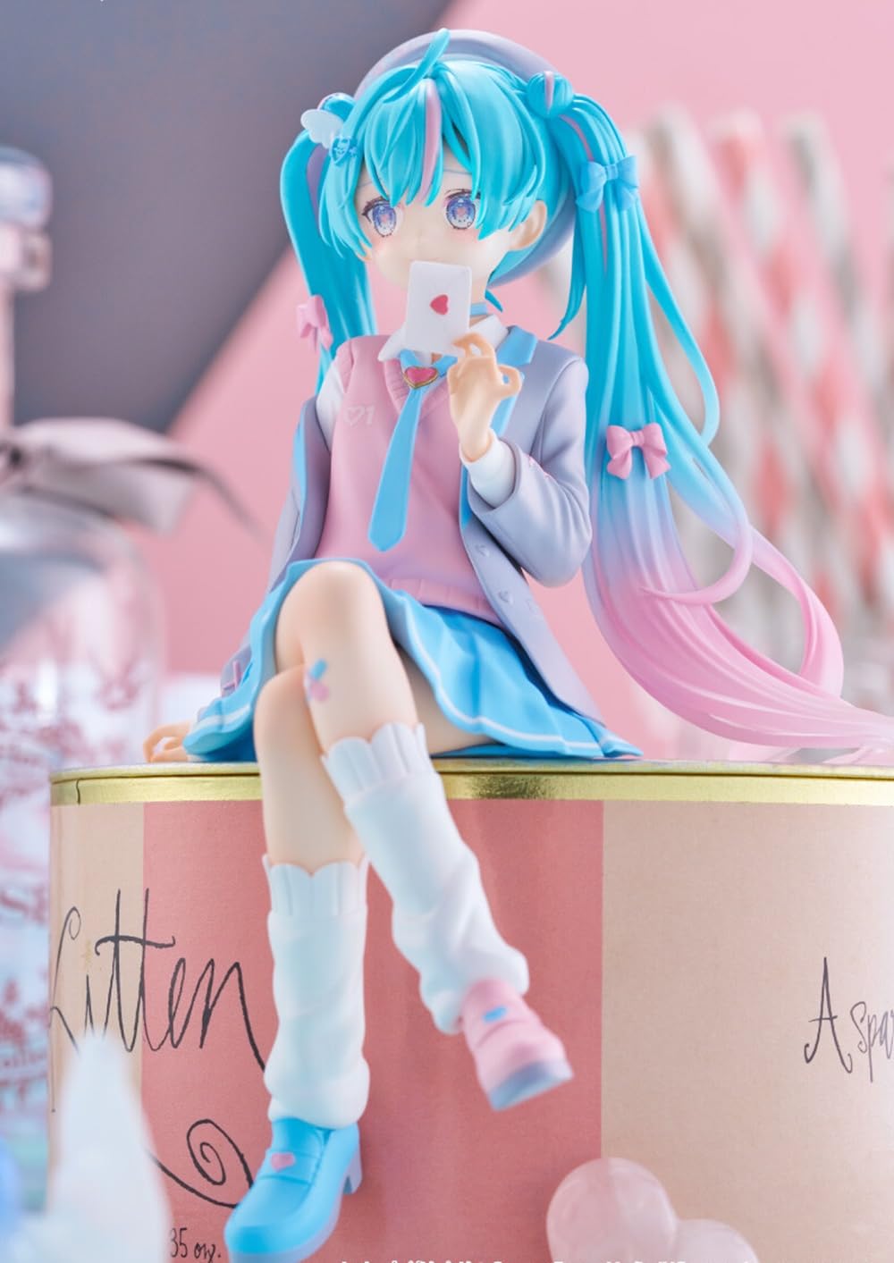 Figurine de collection, modèle à poser, Furyu Miku Vocaloid Love Blazer Noodle Stopper.