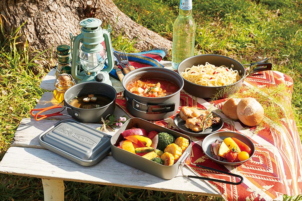 Skater Red Outdoor Messtin 850ml - No Seasoning Required AFTM8N-A Model- Japan Figure Store - #1 Bring To You The Best Japanese Goods