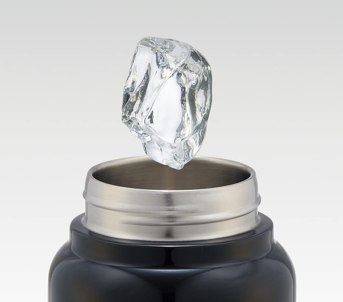 Skater 800ml Stainless Steel Water Bottle Mug with Handle Snoopy Design