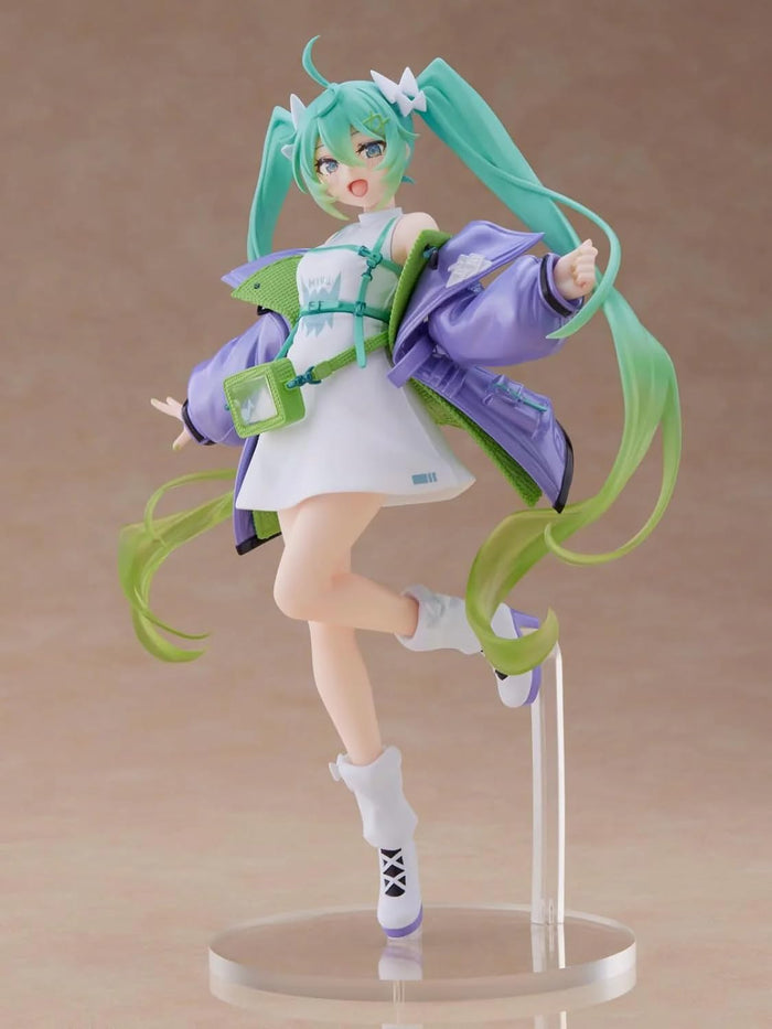 Figurine de mode Hatsune Miku de Taito, style sportif, jouet modèle de collection.