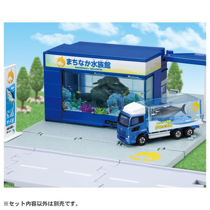 Takara Tomy Tomica Town Aquarium Toy with Mini Car for Ages 3+- Japan Figure Store - #1 Bring To You The Best Japanese Goods