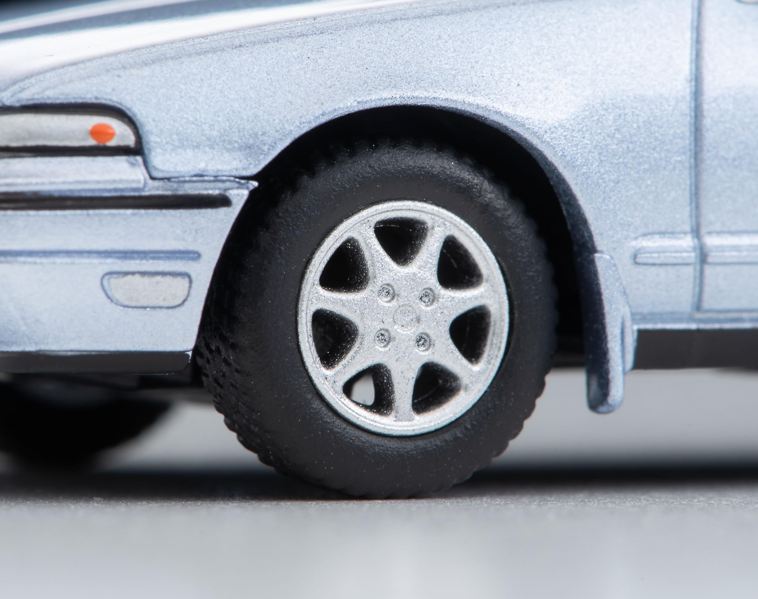 Tomytec Tomica Limited Vintage Lv-N319A Nissan Cefiro 1990 Purplish Silver Model- Japan Figure Store - #1 Bring To You The Best Japanese Goods