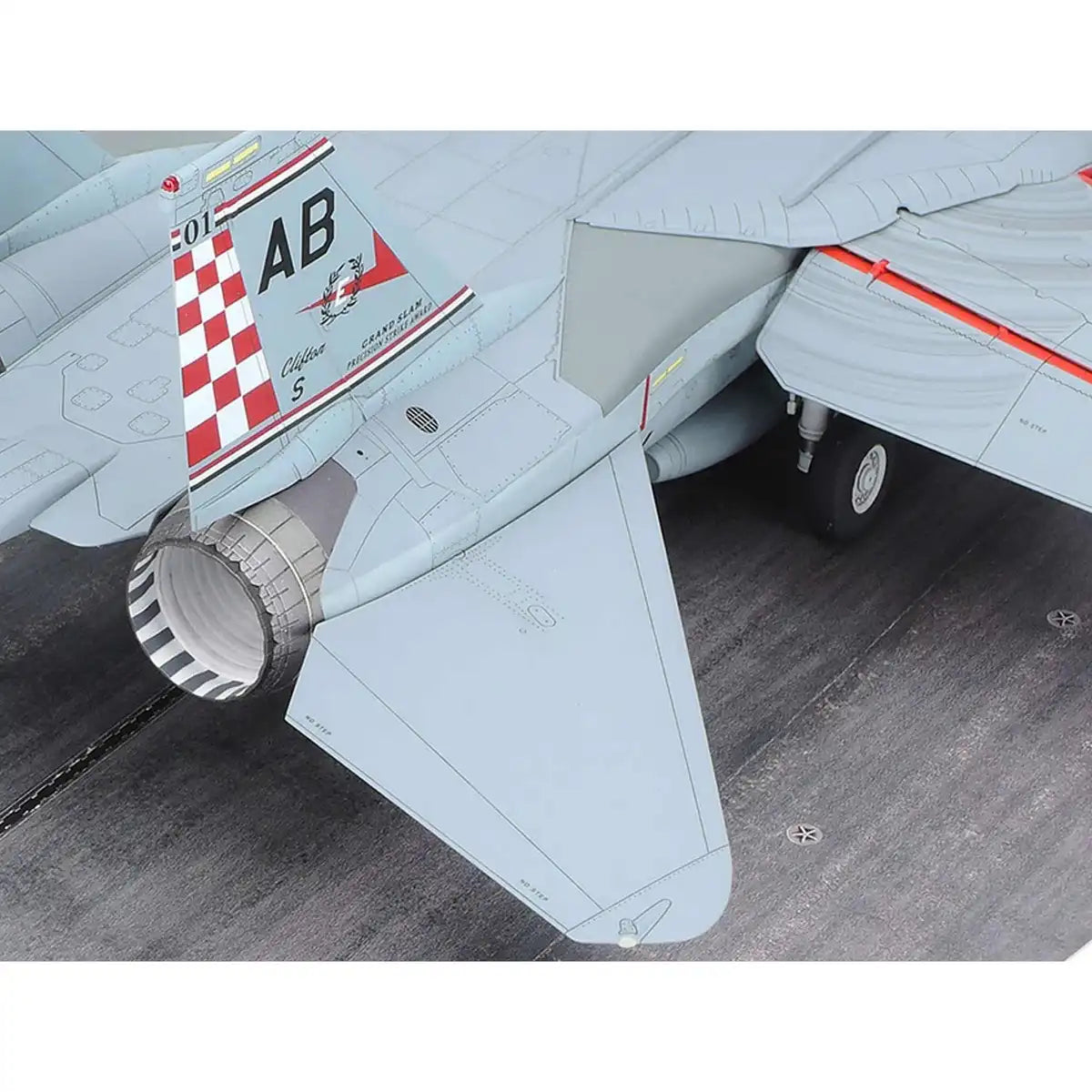TAMIYA 1/48 Grumman F14A Tomcat Late Model Carrier Launch Set Plastic Model- Japan Figure Store - #1 Bring To You The Best Japanese Goods