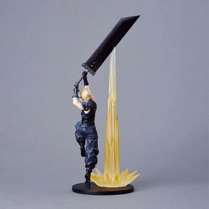 Square Enix Final Fantasy VII Regeneration Cloud Statue War Edition