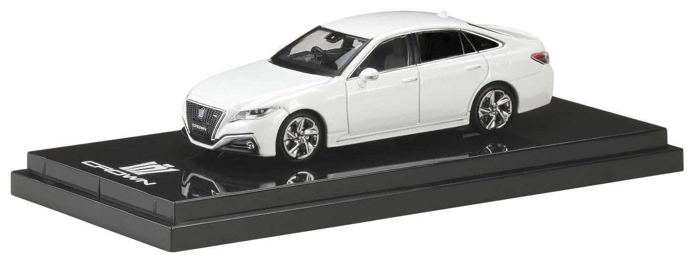 Toyota Crown Hybrid 2.5 RS 2020 White Pearl Crystal CS - Hobby Japan 1/64- Japan Figure Store - #1 Bring To You The Best Japanese Goods