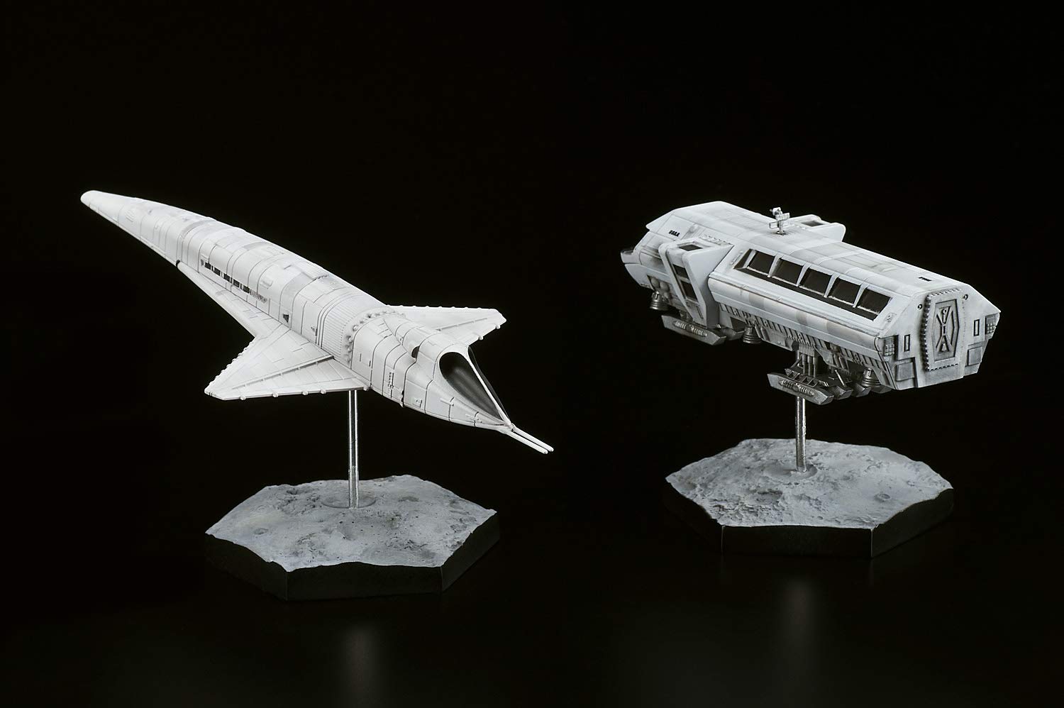 BELLFINE The Orion & Moon Bus Figure 2001: A Space Odyssey- Japan Figure Store - #1 Bring To You The Best Japanese Goods