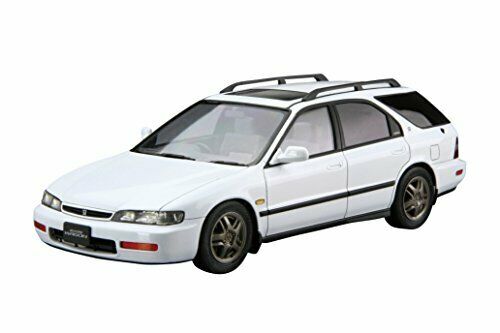 Aoshima 1/24 Honda Cf2 Accord Wagon Sir '96 Plastic Model Kit