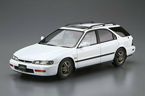 Aoshima 1/24 Honda Cf2 Accord Wagon Sir '96 Plastic Model Kit