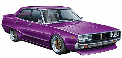 Aoshima 1/24 Kenmeri 4dr Model Car