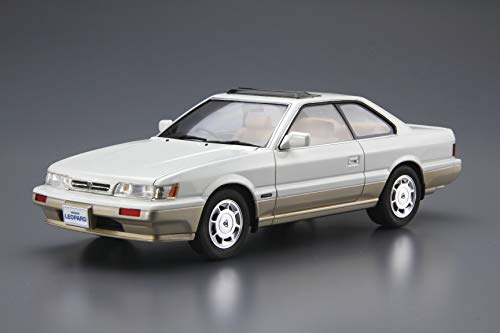 Aoshima 1/24 Nissan Uf31 Leopard Ultima V30 Twincam Turbo '90 Model Kit